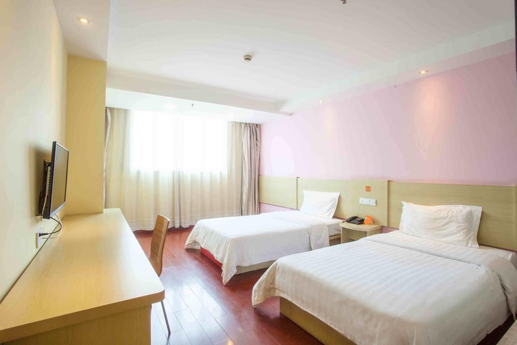 7Days Inn Wuzhou South Railway Station Cangwu Ruang foto