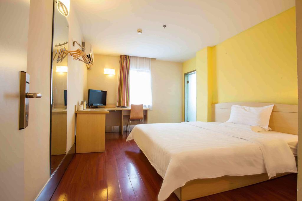 7Days Inn Wuzhou South Railway Station Cangwu Ruang foto